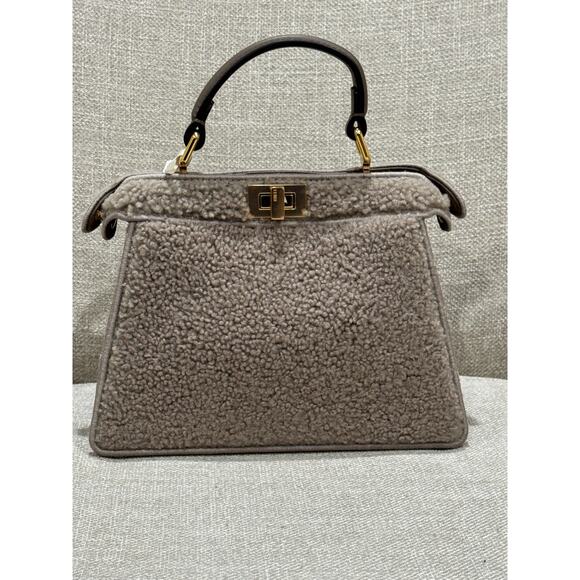 Fendi Shearling Peekaboo Shoulder Bag – Brown Shearling, Gold Hardware, BNWT - Picture 3 of 12